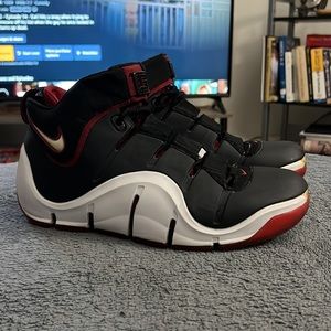 Nike Lebron 4 size 12
